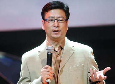 央视主持人白岩松